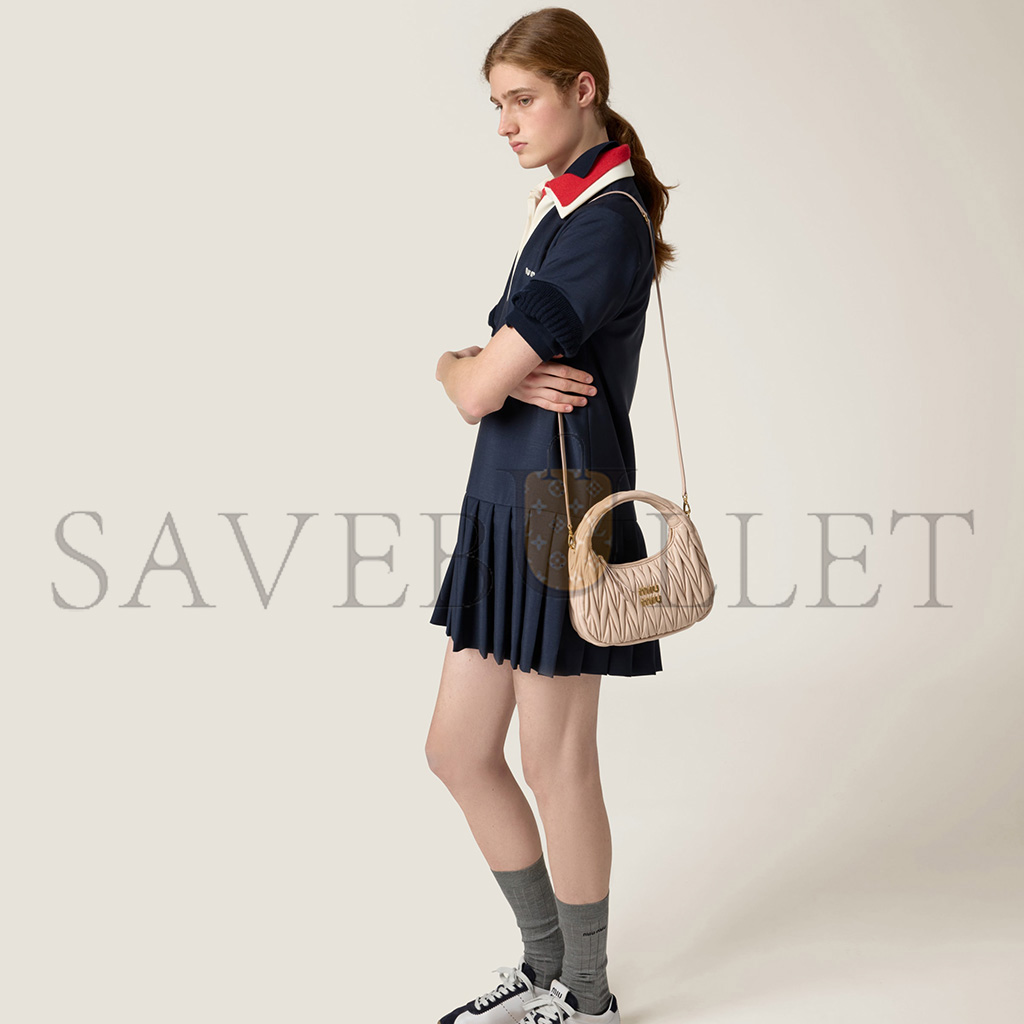 M1v M1v wander matelassÉ nappa leather hobo bag 5bc125 (20*17*6cm)